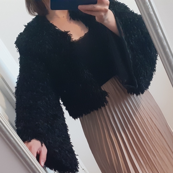 Vest - Picture 4 of 4